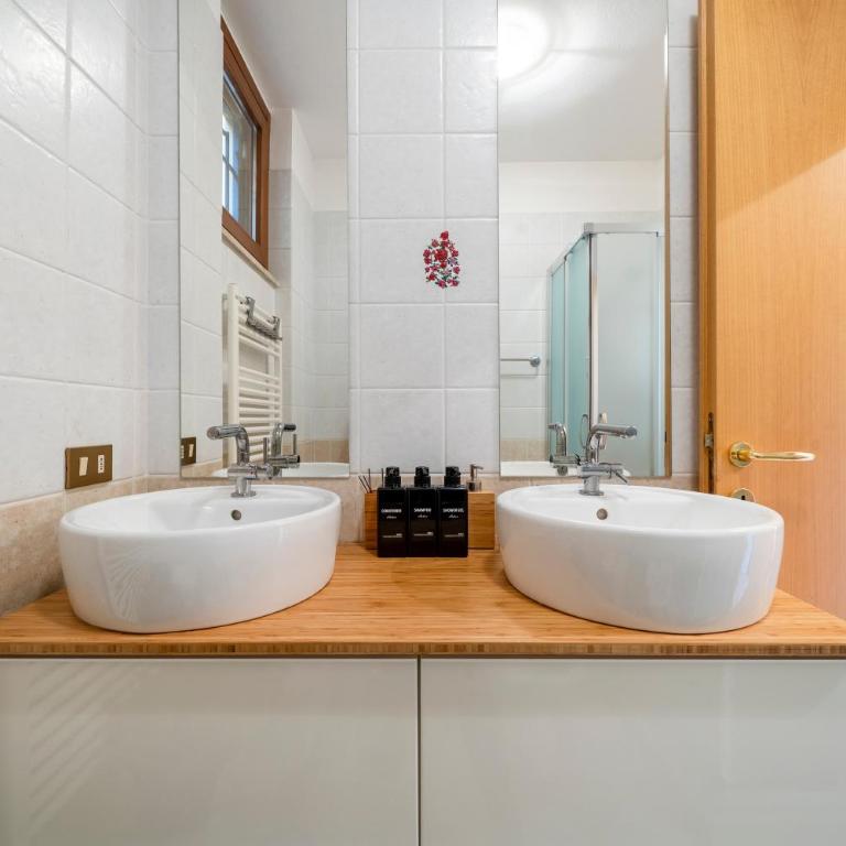 Desenzano-Sirmione - Lake 1 min - Pool, Parking, AC - Appartamento con 1 Camera da Letto e con Giardino - 25