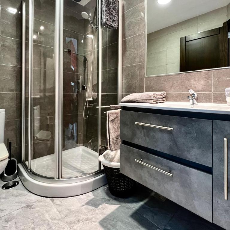Atlantic Green 3 Apartment, Terrace, Solarium and Spa - One-Bedroom Apartment - 12