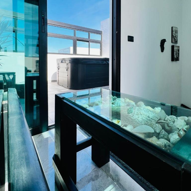 Atlantic Green 3 Apartment, Terrace, Solarium and Spa - One-Bedroom Apartment - 24