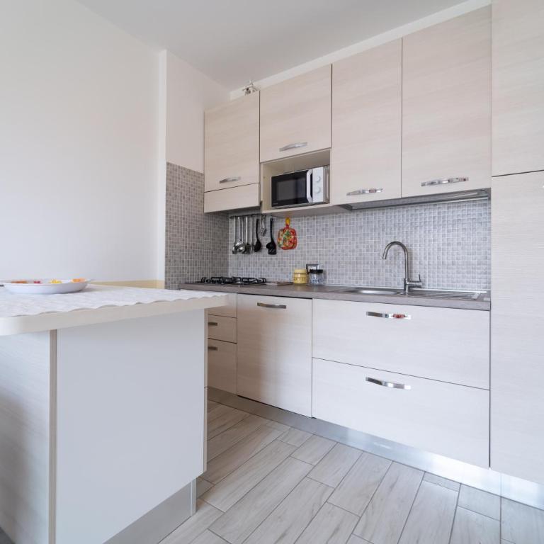 Appartamenti MD - Appartamento Loft con 1 Camera da Letto e Balcone - 11