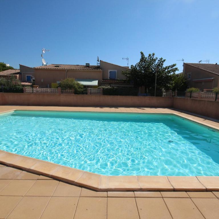 Belle villa plein sud, 4-6 couchages, en résidence avec piscine commune, Wifi fibre optique, 400m de la mer à PORTIRAGNES PLAGE LROND5 - Casa de 2 dormitorios - 9
