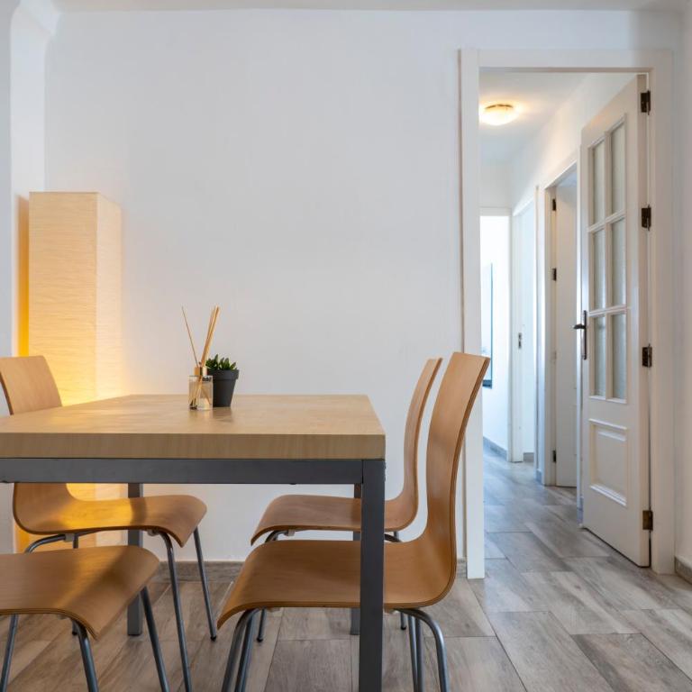 Bonito apartamento luminoso junto estación Vialia - Apartamento de 3 dormitorios - 16