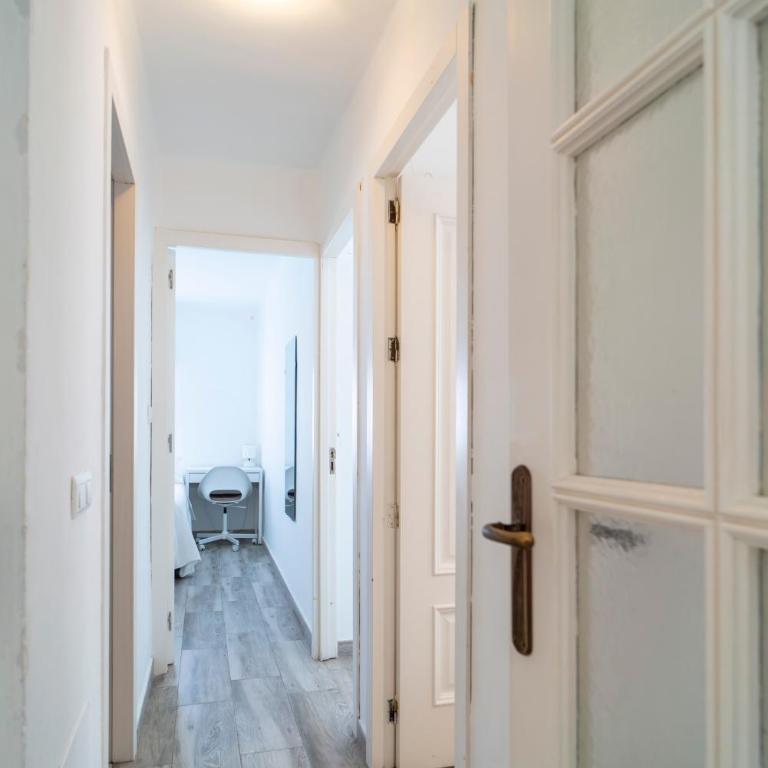 Bonito apartamento luminoso junto estación Vialia - Apartamento de 3 dormitorios - 6