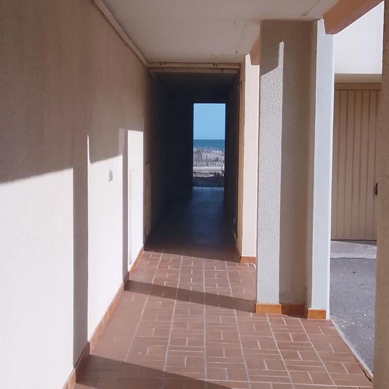 Magnifique T2 vue imprenable sur mer acces direct plage - One-Bedroom Apartment - 13