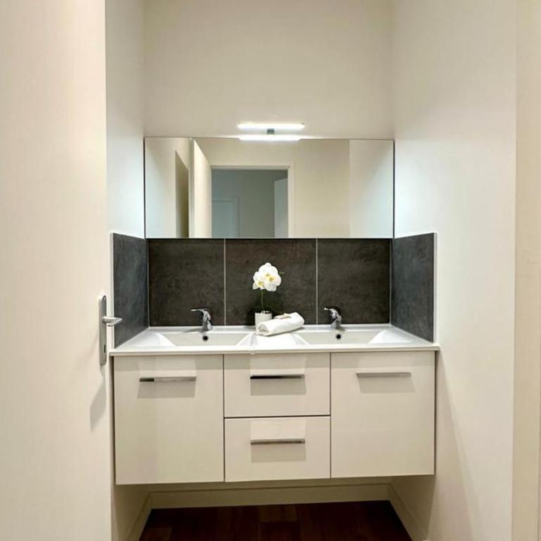 République - 2 Bedrooms - Skyscraper - Apartment mit 2 Schlafzimmern - 30