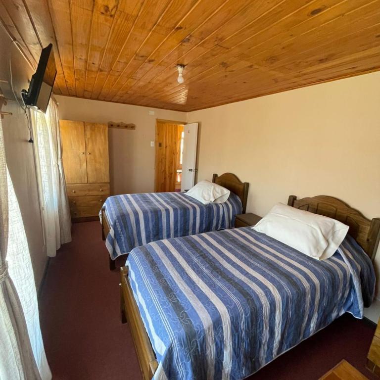Residencial Golden - Twin Room with Private External Bathroom - 3