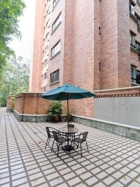 Arroyuelos - Three-Bedroom Apartment - 12