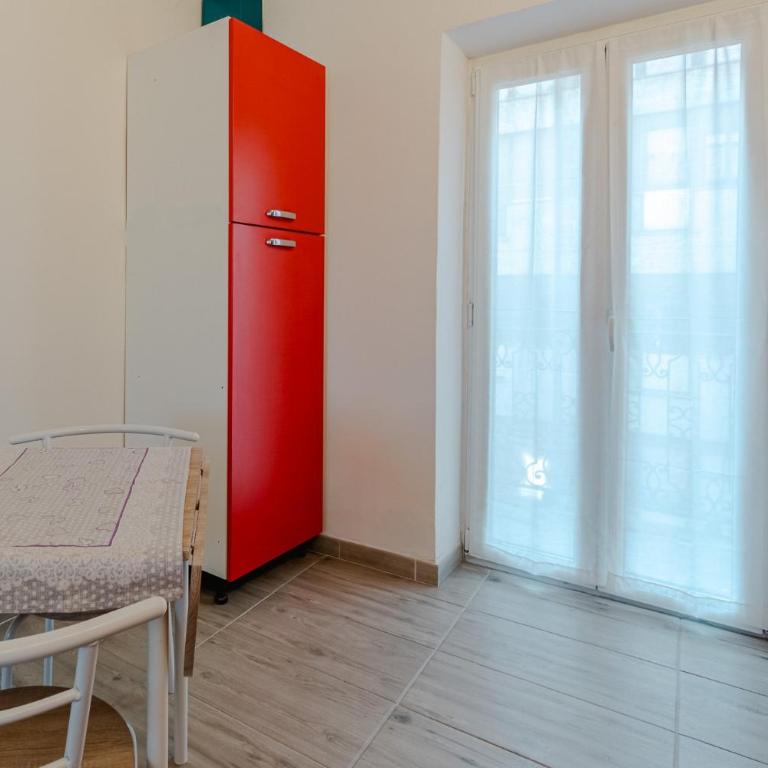 GuestHost - The Booklover Apartment - One-Bedroom Apartment - 13