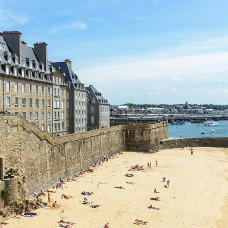 Appartement calme 4 à 5 personnes Saint Malo Intra Muros 5 mns plages - Appartamento con 2 Camere da Letto e Balcone - 23