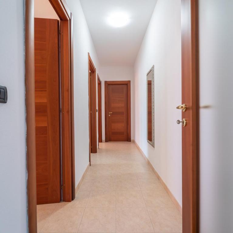 Appartamenti MC - Appartamento Deluxe con 2 Camere da Letto e Balcone - 18