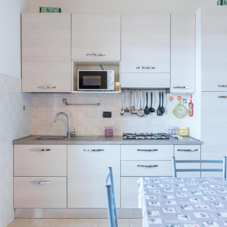 Appartamenti MC - Appartamento Deluxe con 2 Camere da Letto e Balcone - 16