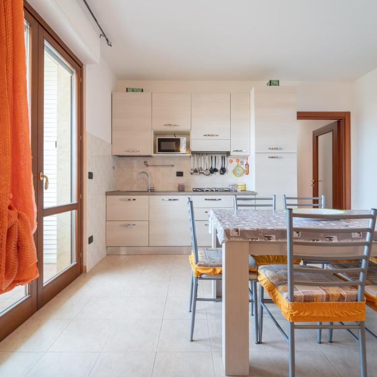 Appartamenti MC - Appartamento Deluxe con 2 Camere da Letto e Balcone - 2