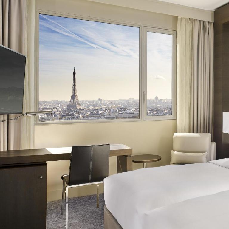 Hyatt Regency Paris Etoile - Twin Room with Eiffel Tower View - 5
