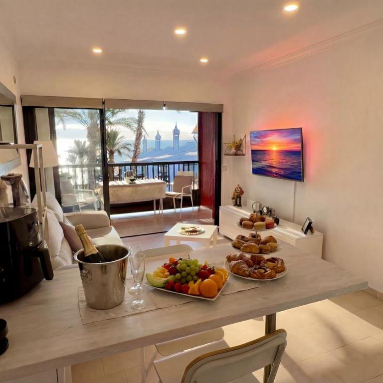 Elena's Ocean Oasis - One-Bedroom Apartment - 5