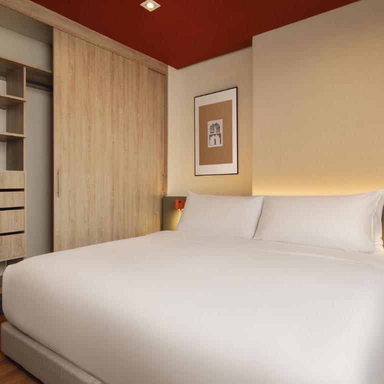 Loma, Medellin, a Tribute Portfolio Hotel - Junior King Suite with Mountain View - 1