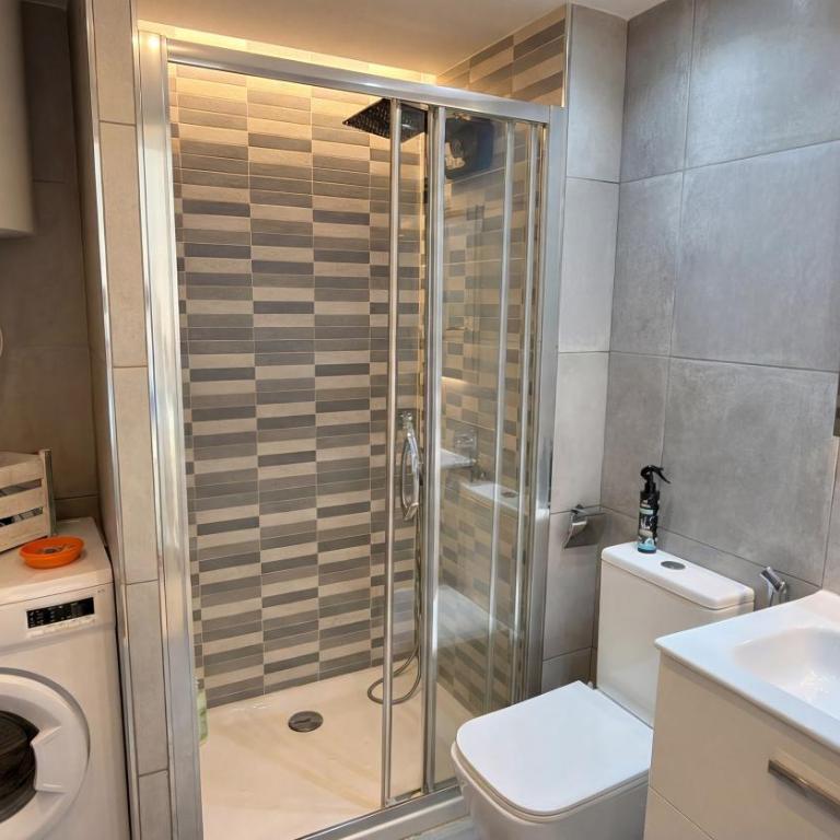 Elena's Ocean Oasis - One-Bedroom Apartment - 17