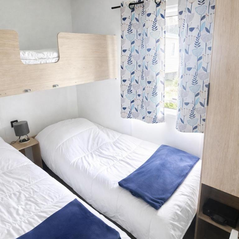 Mobil-home cosy climatisé 5 pers - Terrasse couverte - Plage des Casernes à 800m - Mobile Home - 7