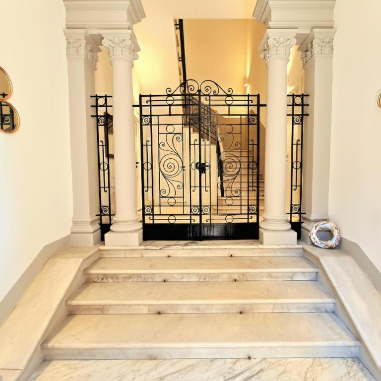 Allegra Viareggio Appartamento & Affittacamere Guest house - Suite con Balcone - 2