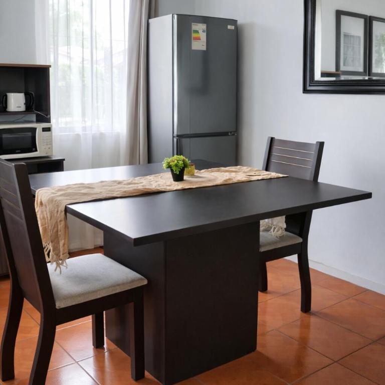 Como en casa - Two-Bedroom House - 1