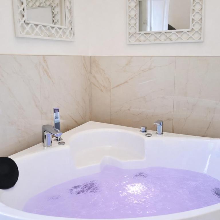 Allegra Viareggio Appartamento & Affittacamere Guest house - Suite con Vasca Idromassaggio - 6