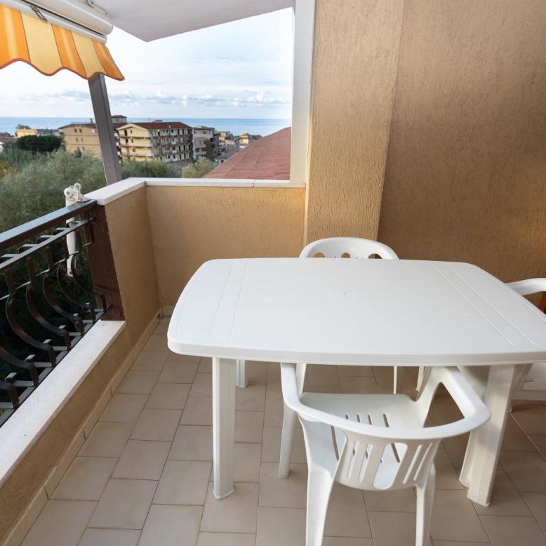 Appartamenti per vacanze Gurnella - Tropea - Three-Bedroom Apartment with Sea View and Terrace - 6
