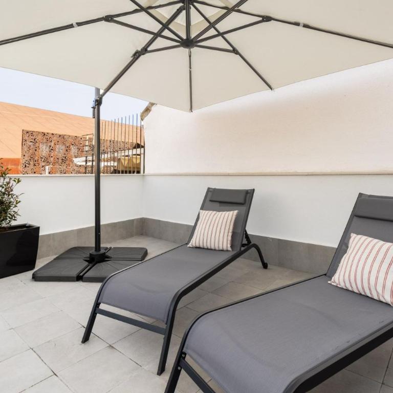 Charming Attic with Terrace in Las Letras - One-Bedroom Apartment - 14