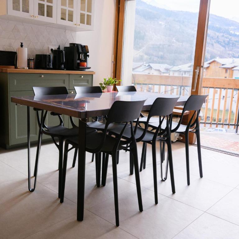 Les Trois Aiguilles - T4 à 500m du funiculaire - 3 balcons - Ski Room - Three-Bedroom Apartment - 17