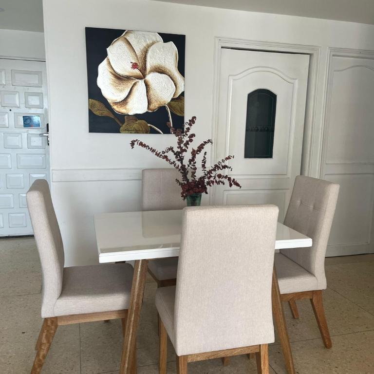 Apto en Edificio Centauro Ideal para tu estadia - Three-Bedroom Apartment - Oceanfront - 2