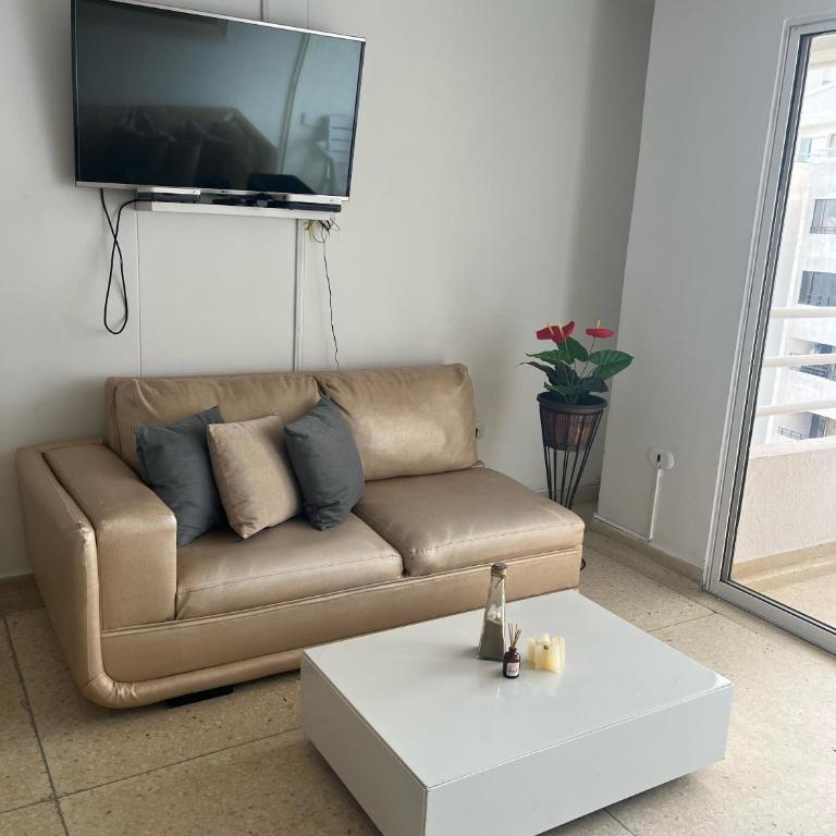 Apto en Edificio Centauro Ideal para tu estadia - Three-Bedroom Apartment - Oceanfront - 12
