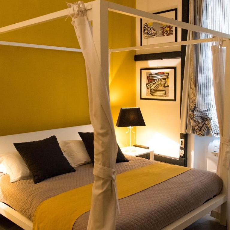 Snob Luxury Suite - Standard Double Room - 1
