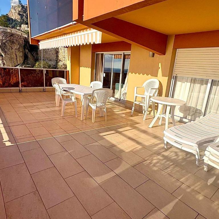 Appartement 6 personnes avec Wi-Fi, vue mer depuis terrasse - FR-1-827-48 - Appartement - 1