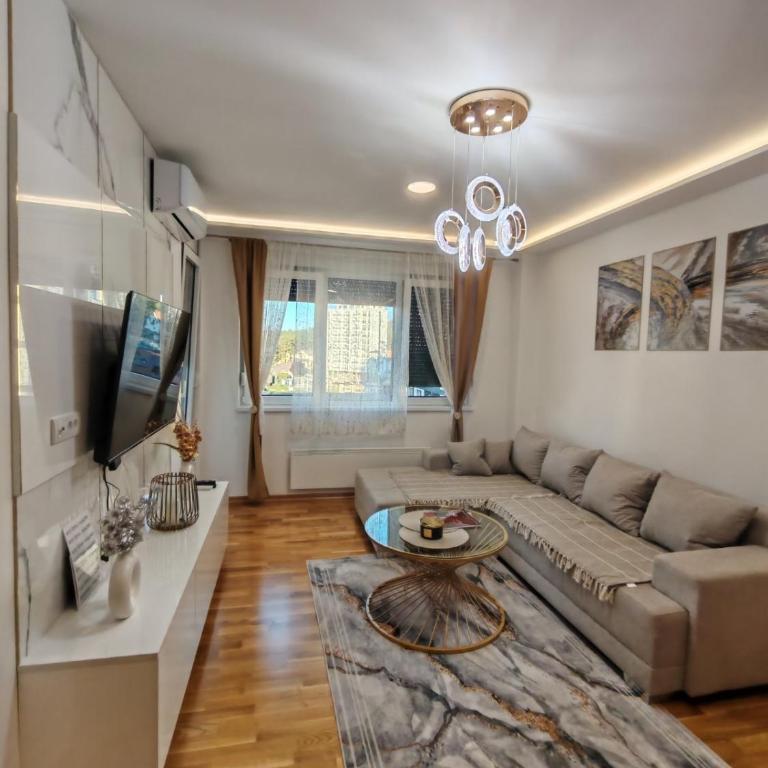 Sof Lux - One-Bedroom Apartment - 23