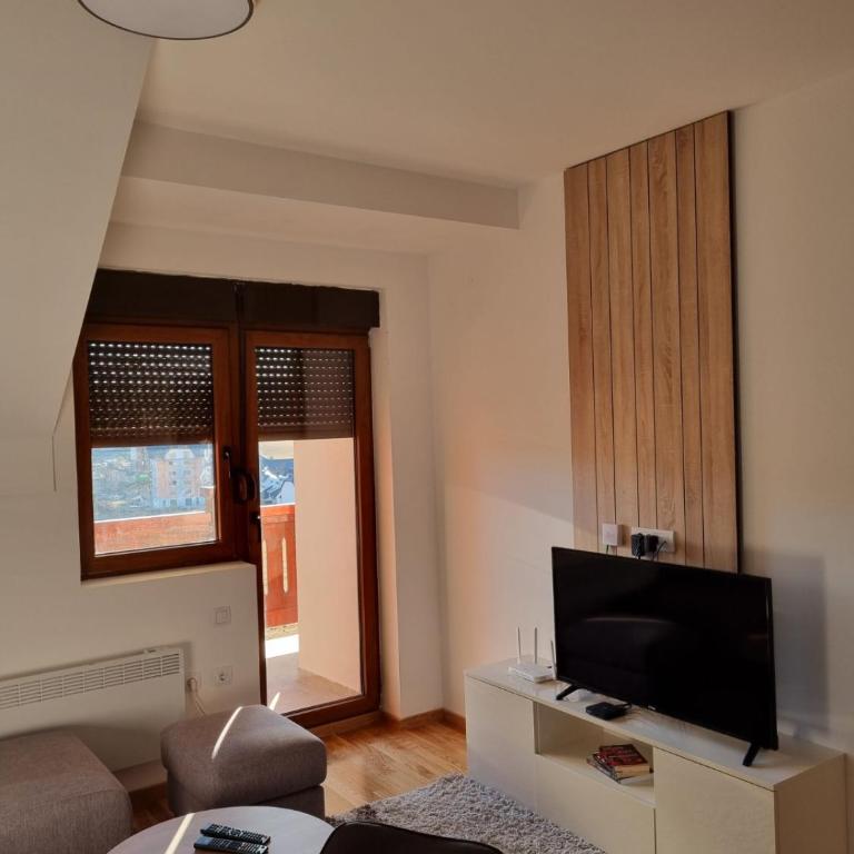 Goga Apartmani - Apartman sa Pogledom na Planinu - 4