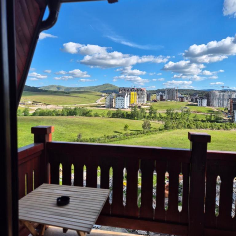 Goga Apartmani - Apartman sa Pogledom na Planinu - 5