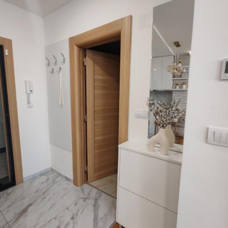 Sof Lux - One-Bedroom Apartment - 25
