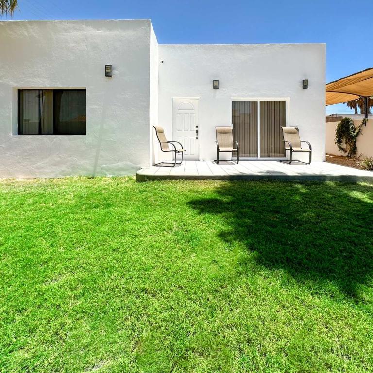 Quiet Mexican-Style Getaway with Spacious Patio - Casa - 22