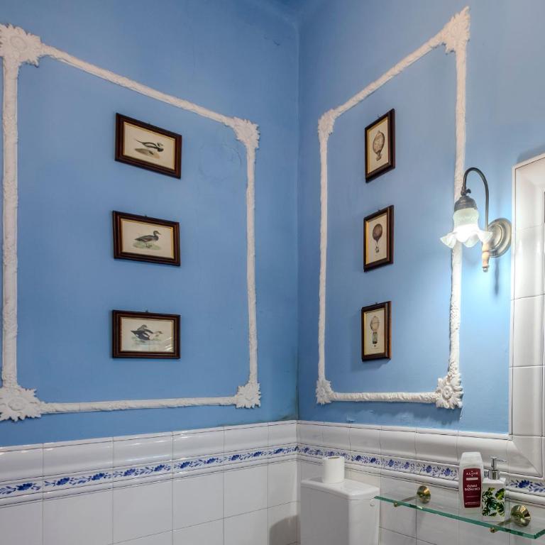 Casa Esvael - Historic Rooms in Verona City Center - Camera Matrimoniale/Doppia con Letti Singoli con Bagno Privato Esterno - 33