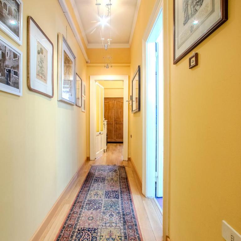 Casa Esvael - Historic Rooms in Verona City Center - Camera Matrimoniale/Doppia con Letti Singoli con Bagno Privato - 17