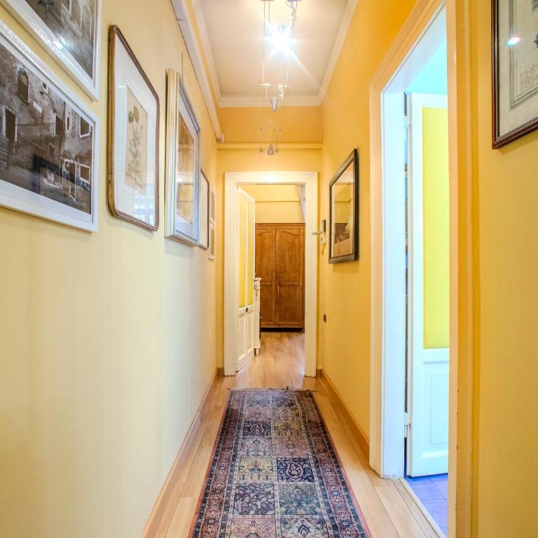 Casa Esvael - Historic Rooms in Verona City Center - Camera Matrimoniale/Doppia con Letti Singoli con Bagno Privato Esterno - 27