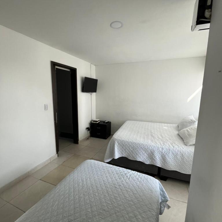 Portofino Apartments - Two-Bedroom Apartment with Balcony and Sea View - 20
