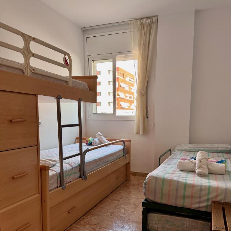 Ideal para familias con jardín privado, piscina y playa a 2 min - Apartamento - Planta baja - 12