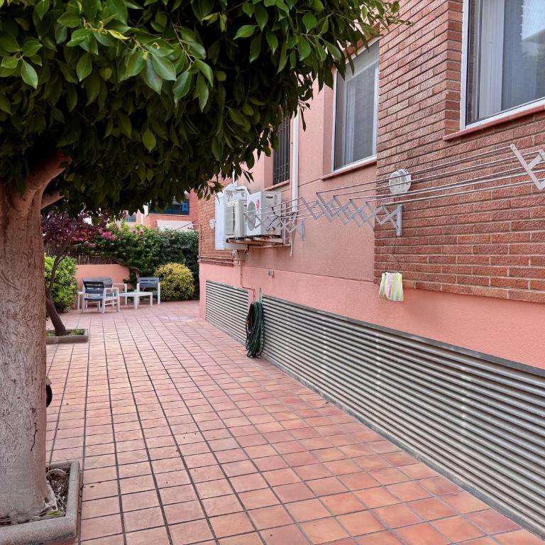 Ideal para familias con jardín privado, piscina y playa a 2 min - Apartamento - Planta baja - 17