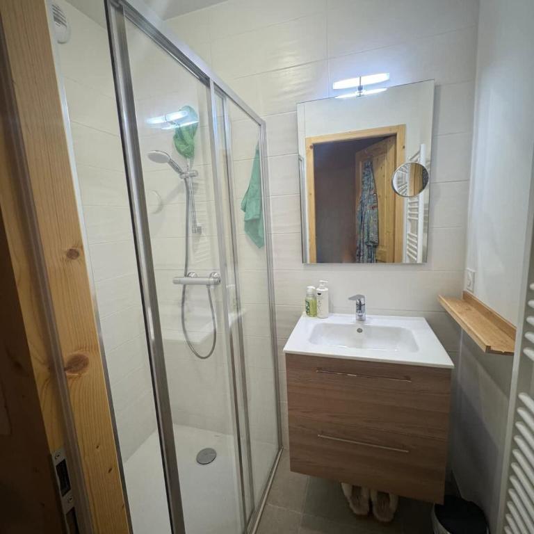 Ski-In Ski-Out Mountain View with Balcony - Appartement avec Vue et Balcon - 6