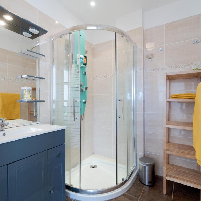 Marius By Terrys Homes - Apartment mit 2 Schlafzimmern, Terrasse und Meerblick - 9