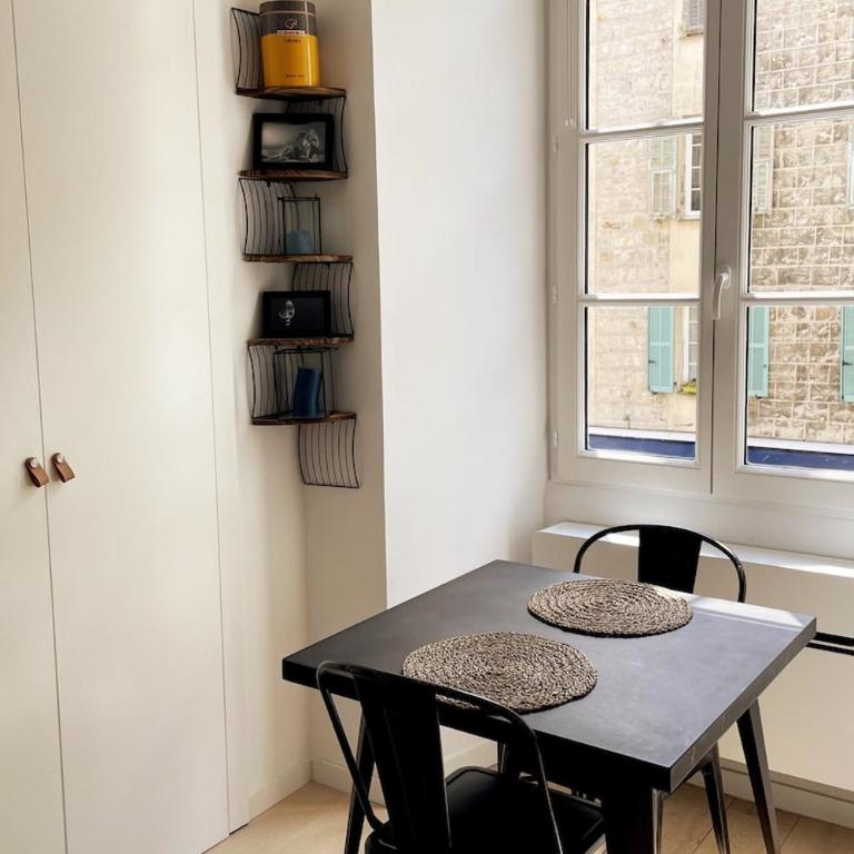 Bright modern studio, Nice Port, walk to tram and beach! - Appartement 1 Chambre - 17