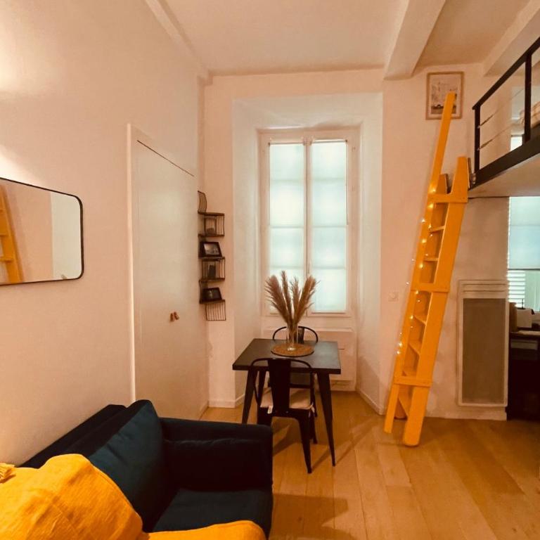 Bright modern studio, Nice Port, walk to tram and beach! - Appartement 1 Chambre - 15