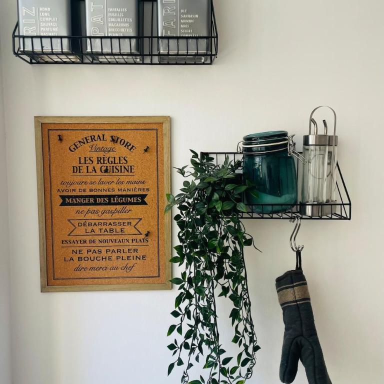 Bright modern studio, Nice Port, walk to tram and beach! - Appartement 1 Chambre - 21