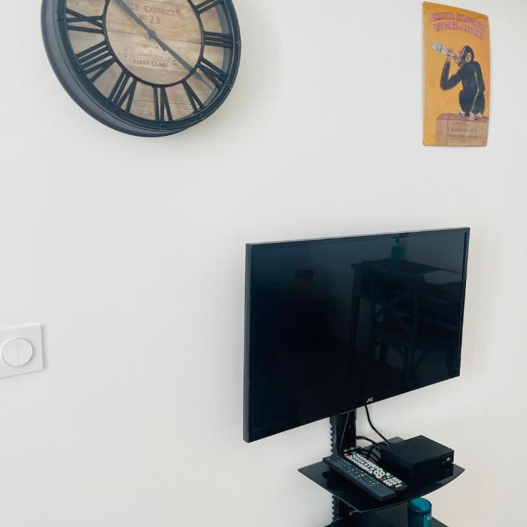 Bright modern studio, Nice Port, walk to tram and beach! - Appartement 1 Chambre - 39