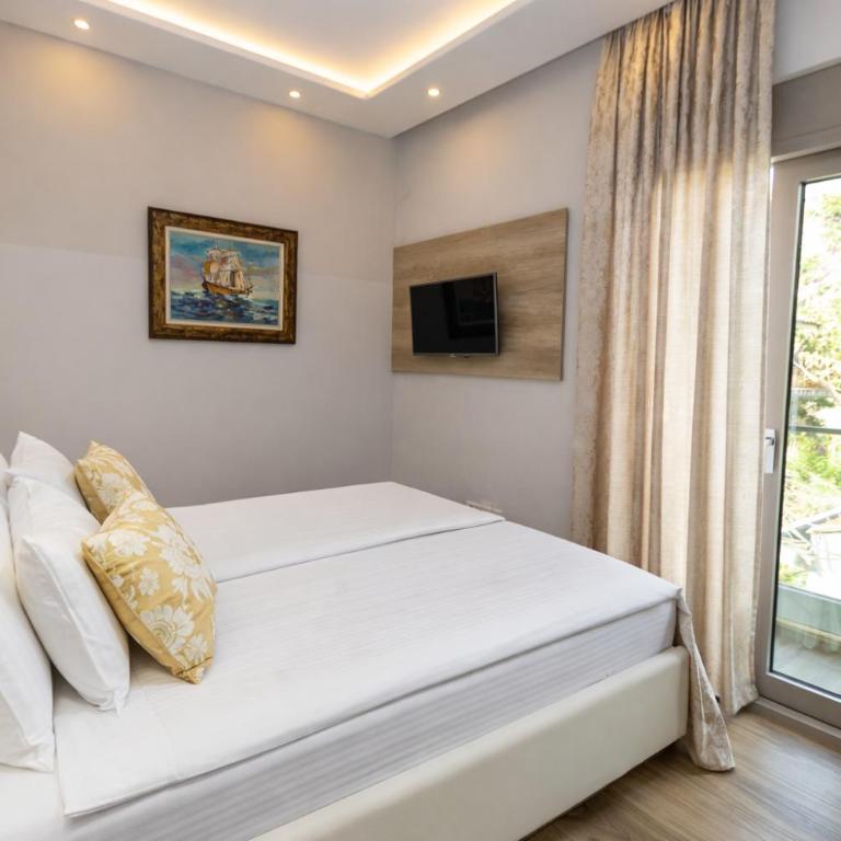 Hotel Butua Residence - Dvokrevetna Soba sa Bračnim Krevetom - 4