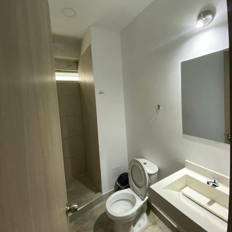 Carriqui Garden Hotel - Studio Apartment with Balcony - 3